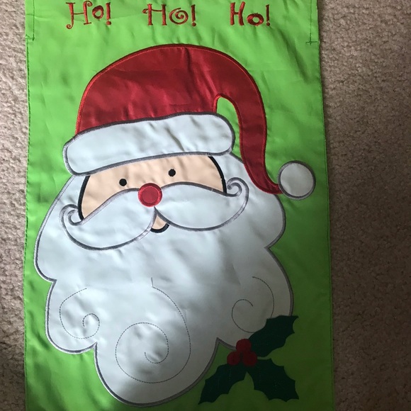 13 new or like new garden flags, various styles and holidays - Picture 4 of 13